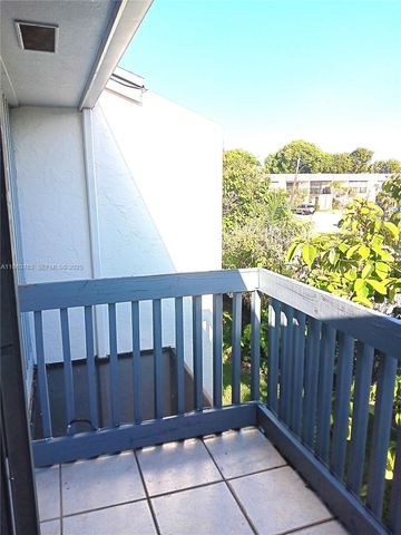 1532 Gabriel Street, Hollywood, FL 33020