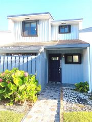 1532 Gabriel Street, Hollywood, FL 33020
