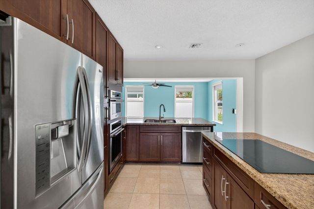 4579 NW 17th Terrace, Tamarac, FL 33309