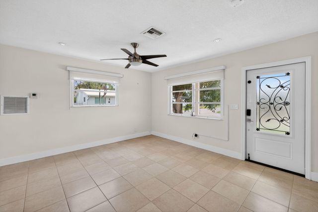 4579 NW 17th Terrace, Tamarac, FL 33309