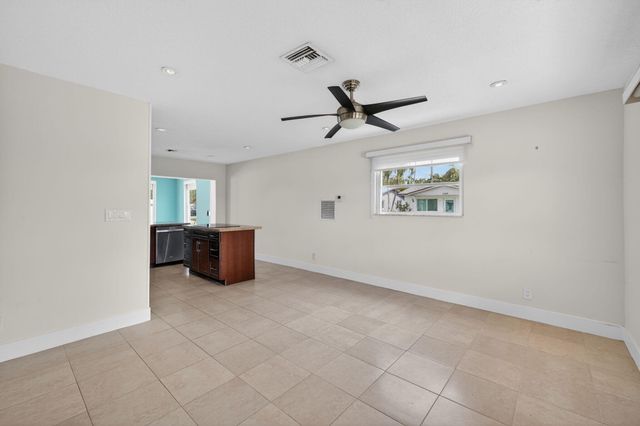 4579 NW 17th Terrace, Tamarac, FL 33309