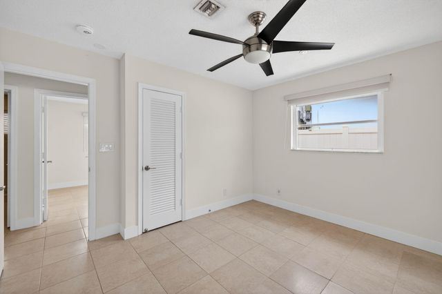 4579 NW 17th Terrace, Tamarac, FL 33309