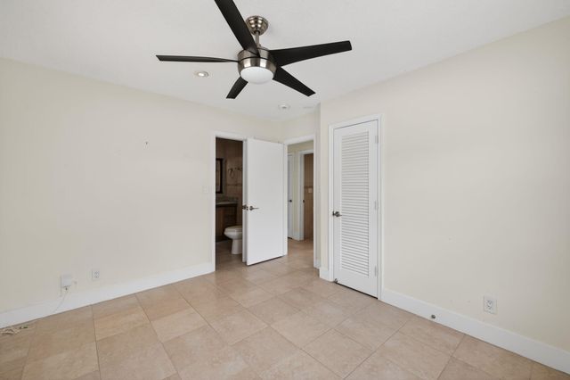 4579 NW 17th Terrace, Tamarac, FL 33309