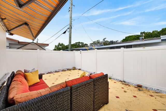 4579 NW 17th Terrace, Tamarac, FL 33309