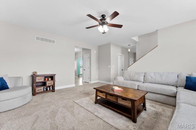 1335 Arbor Green Trail, O'fallon, IL 62269