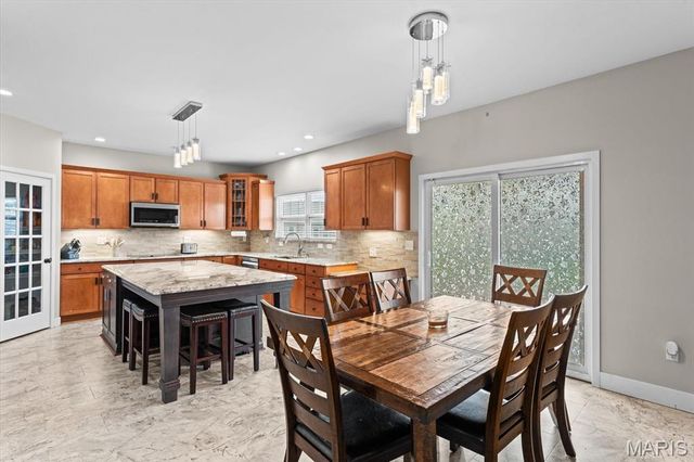 1335 Arbor Green Trail, O'fallon, IL 62269