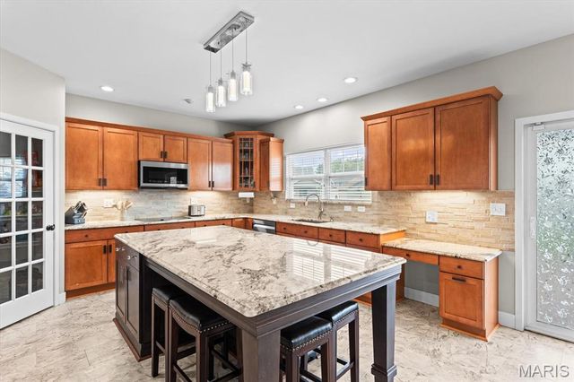 1335 Arbor Green Trail, O'fallon, IL 62269