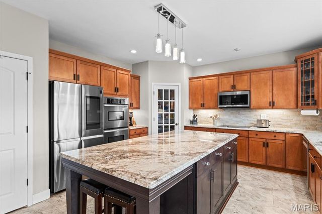 1335 Arbor Green Trail, O'fallon, IL 62269