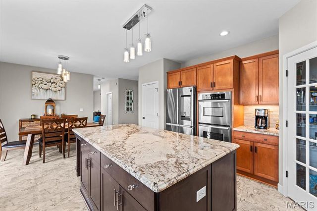 1335 Arbor Green Trail, O'fallon, IL 62269