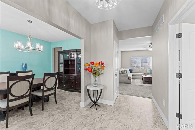 1335 Arbor Green Trail, O'fallon, IL 62269