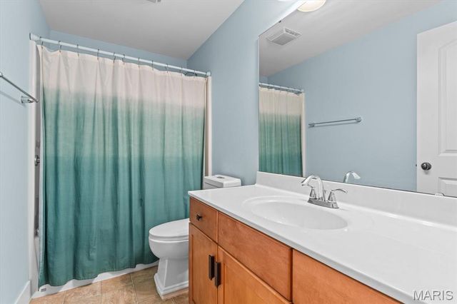 1335 Arbor Green Trail, O'fallon, IL 62269