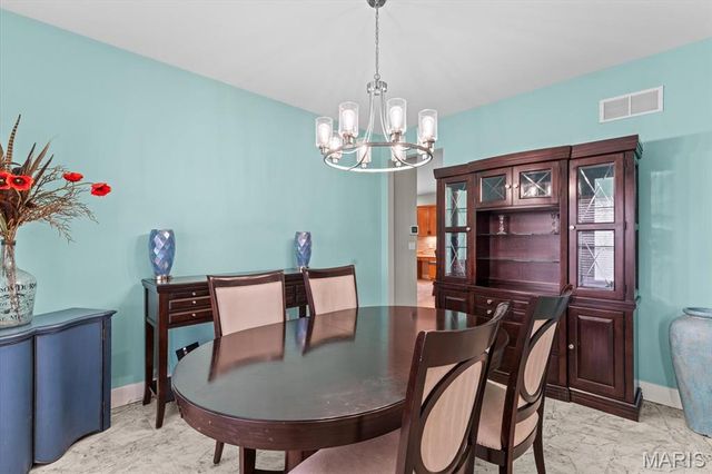 1335 Arbor Green Trail, O'fallon, IL 62269