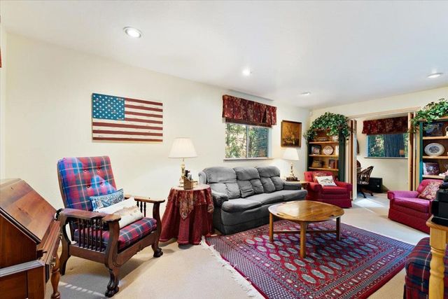 1079 Scenic Drive, Felton, CA 95018