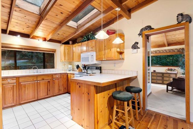 1079 Scenic Drive, Felton, CA 95018