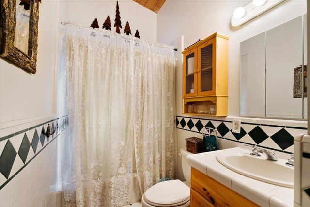 1079 Scenic Drive, Felton, CA 95018