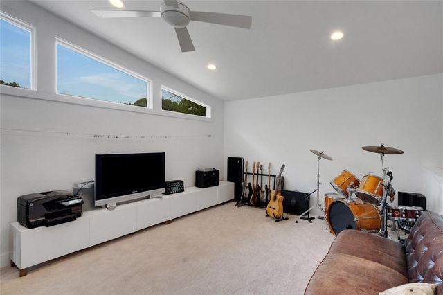 2502 Side CV, Austin, TX 78704