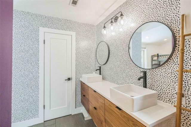 2502 Side CV, Austin, TX 78704