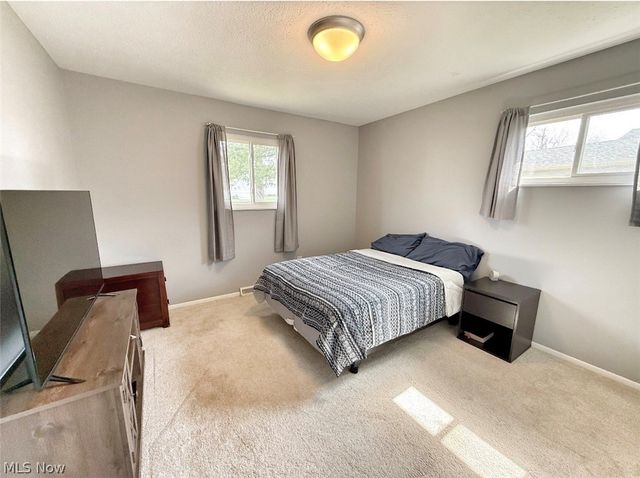 1739 Ridgeview Drive, Wickliffe, OH 44092