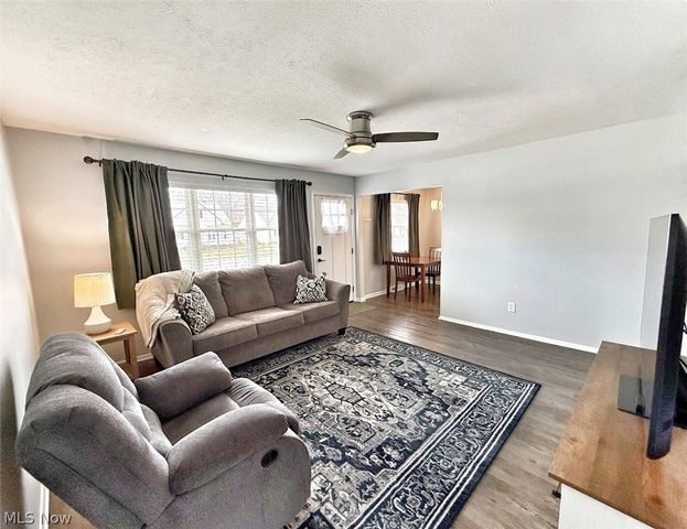 1739 Ridgeview Drive, Wickliffe, OH 44092