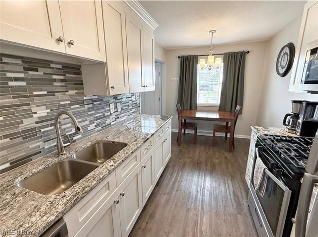 1739 Ridgeview Drive, Wickliffe, OH 44092