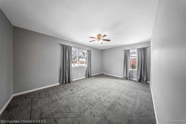 1331 Fairholme Road, Grosse Pointe Woods, MI 48236