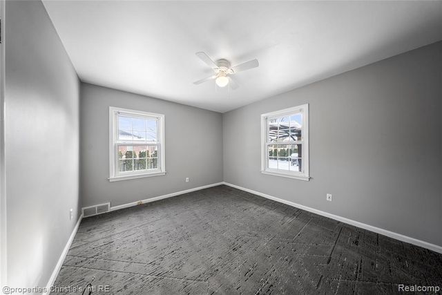 1331 Fairholme Road, Grosse Pointe Woods, MI 48236