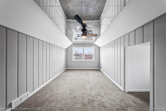 1331 Fairholme Road, Grosse Pointe Woods, MI 48236