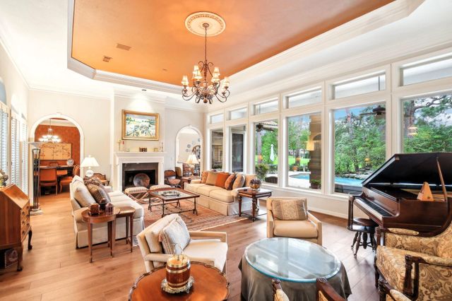 6230 Pebble Beach Drive, Houston, TX 77069