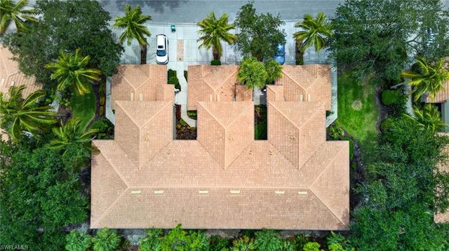 1672 Tarpon Bay DR S 102, Naples, FL 34119