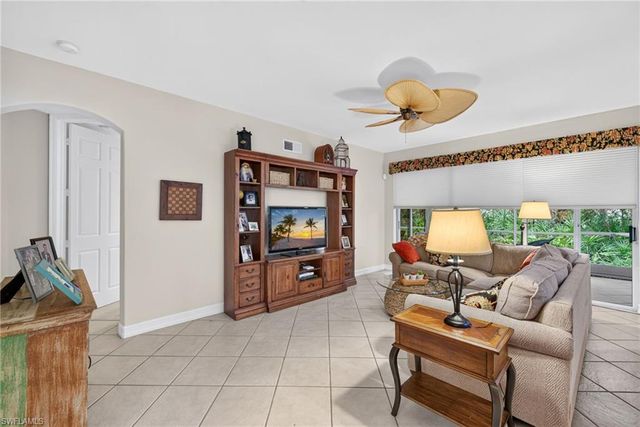 1672 Tarpon Bay DR S 102, Naples, FL 34119