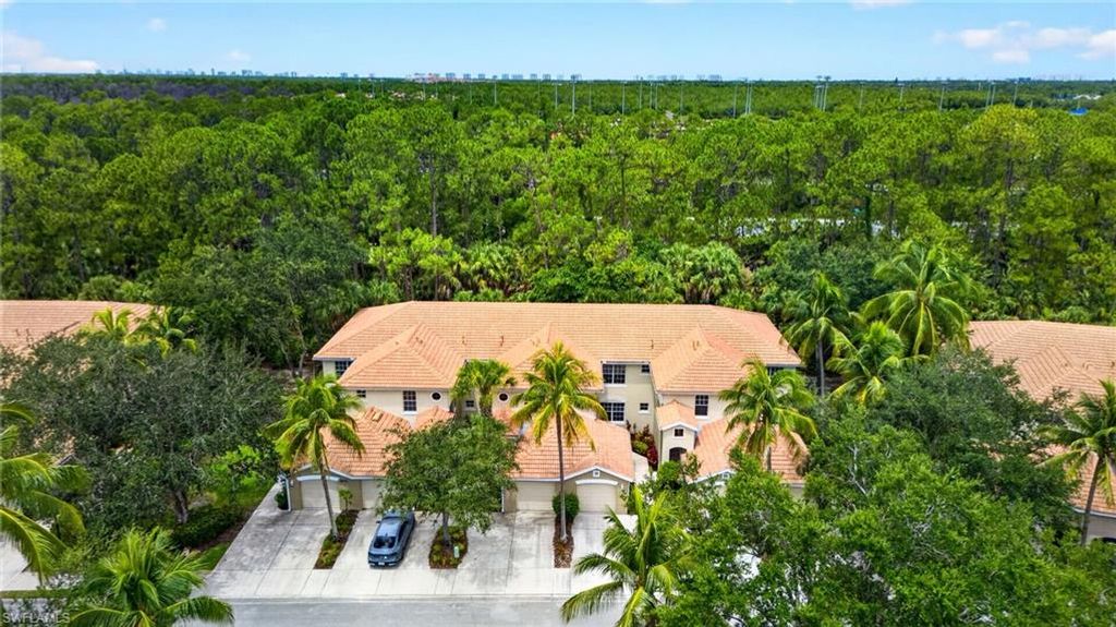 1672 Tarpon Bay DR S 102, Naples, FL 34119