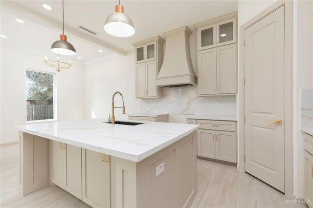 408 Birch Street, La Joya, TX 78560