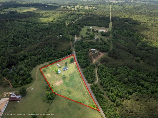 8869 County Road 1617, Avinger, TX 75630
