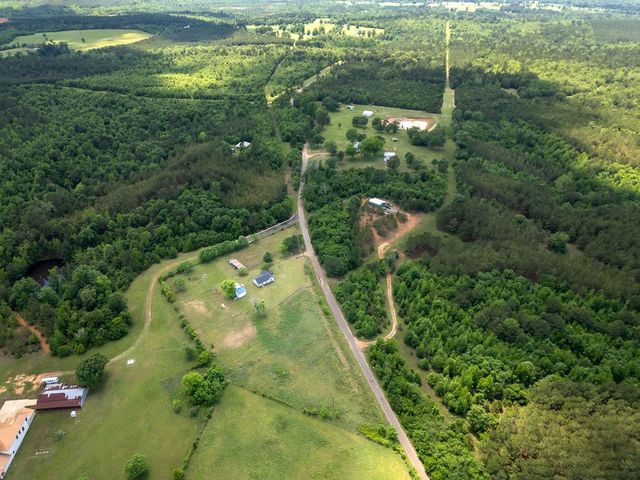 8869 County Road 1617, Avinger, TX 75630