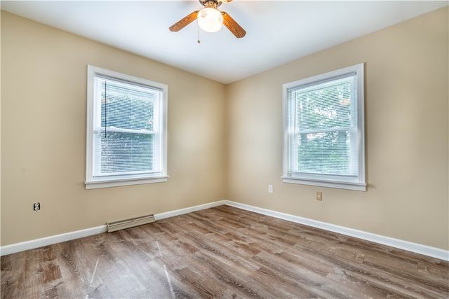 1912 Harlansburg Rd, Hickory Twp, PA 16101