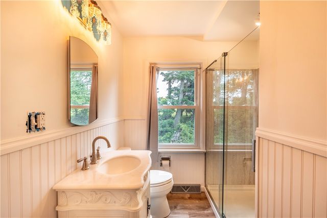 1912 Harlansburg Rd, Hickory Twp, PA 16101