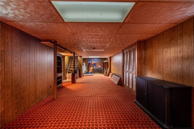 1912 Harlansburg Rd, Hickory Twp, PA 16101