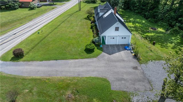 1912 Harlansburg Rd, Hickory Twp, PA 16101