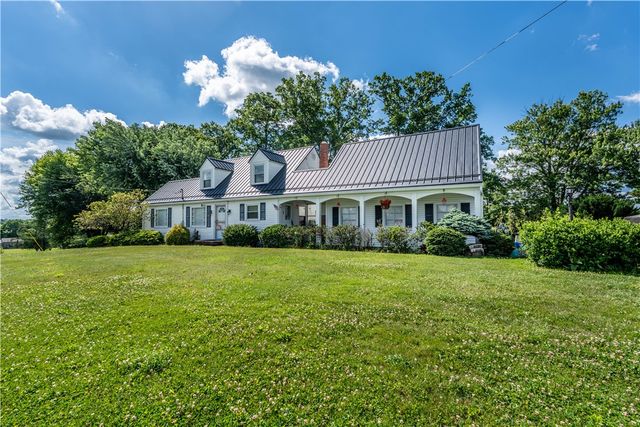 1912 Harlansburg Rd, Hickory Twp, PA 16101