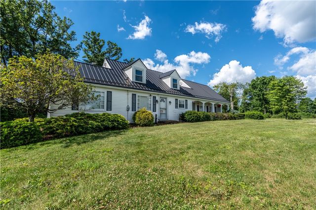 1912 Harlansburg Rd, Hickory Twp, PA 16101