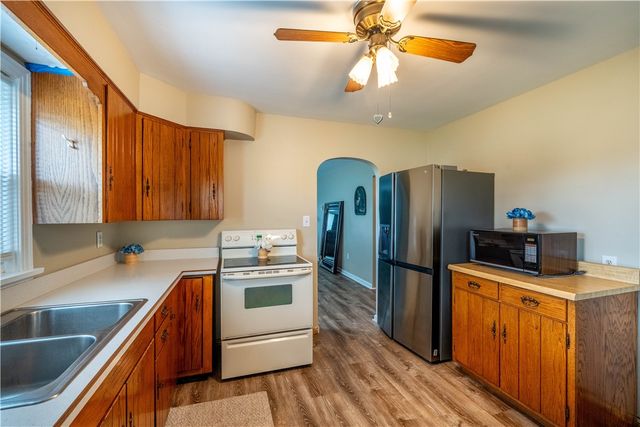1912 Harlansburg Rd, Hickory Twp, PA 16101