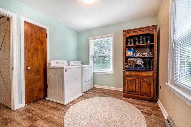 1912 Harlansburg Rd, Hickory Twp, PA 16101