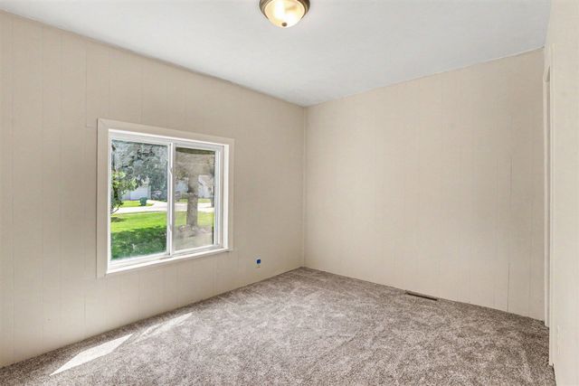 421 E Division Street, Dowagiac, MI 49047