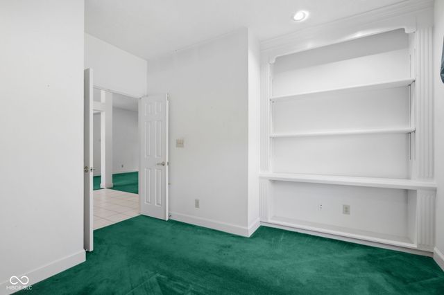 7126 Lakeside Woods Drive, Indianapolis, IN 46278