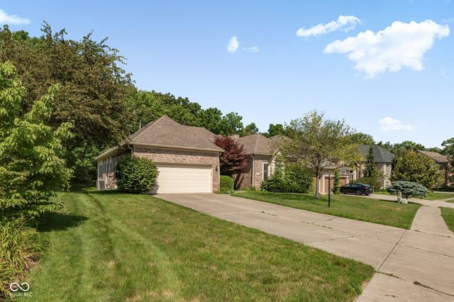 7126 Lakeside Woods Drive, Indianapolis, IN 46278