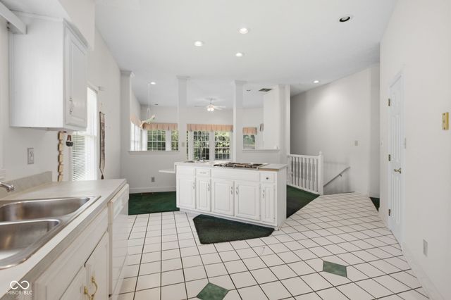 7126 Lakeside Woods Drive, Indianapolis, IN 46278