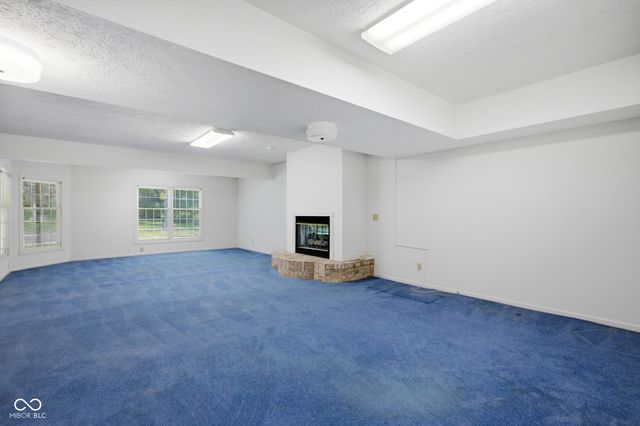 7126 Lakeside Woods Drive, Indianapolis, IN 46278