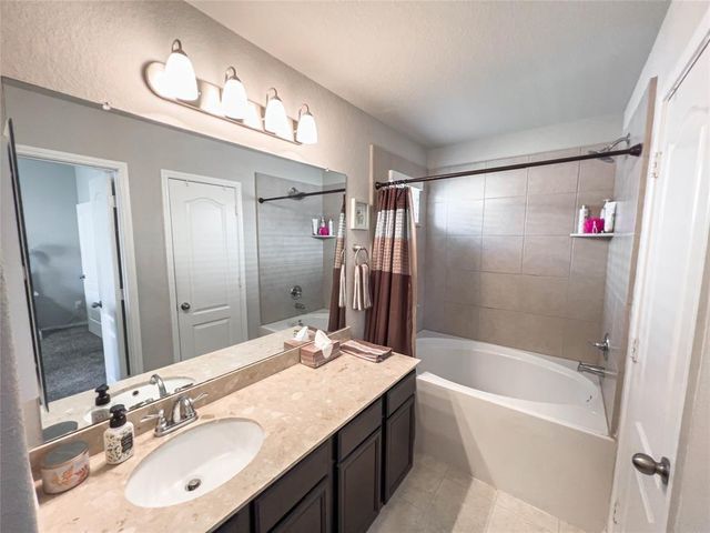 5135 Misty Lane, Bacliff, TX 77518