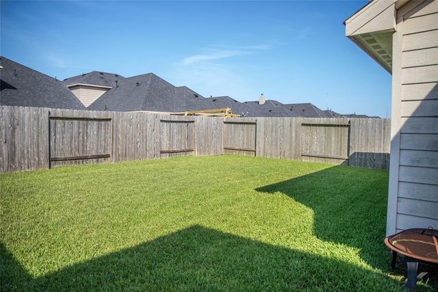 5135 Misty Lane, Bacliff, TX 77518