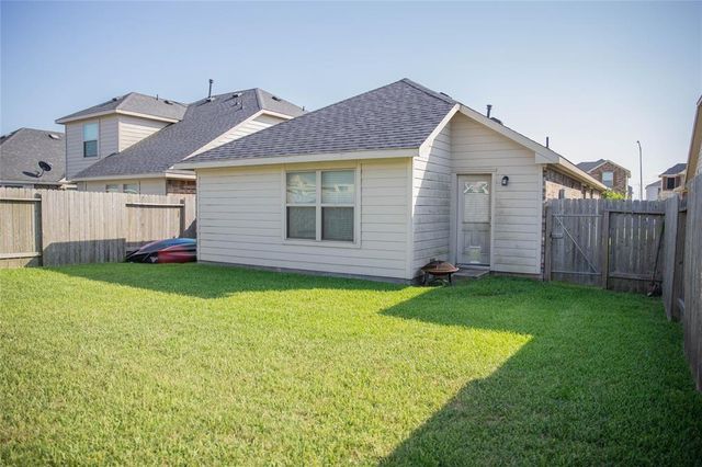 5135 Misty Lane, Bacliff, TX 77518